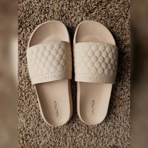 Mens Nautica slides size 10